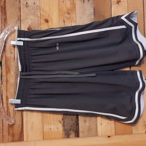 Shirts & Skins basketball shorts Size M - Picture 1 of 5